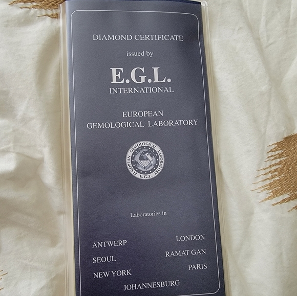 Cushion Cut Natural Diamond Wedding Ring Set - Picture 4 of 8